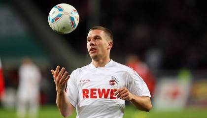 九游网游官网-英雄联盟全球总决赛资格赛火热开启，战队争夺激烈，lol2021全球总决赛资格赛