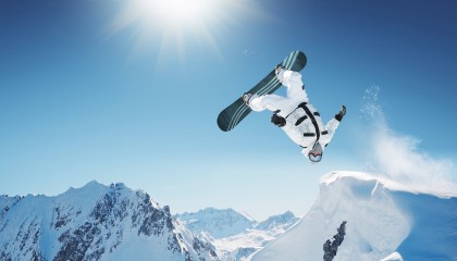 九游手游下载-顶尖选手再战溯源赛：冠军角逐火药味十足